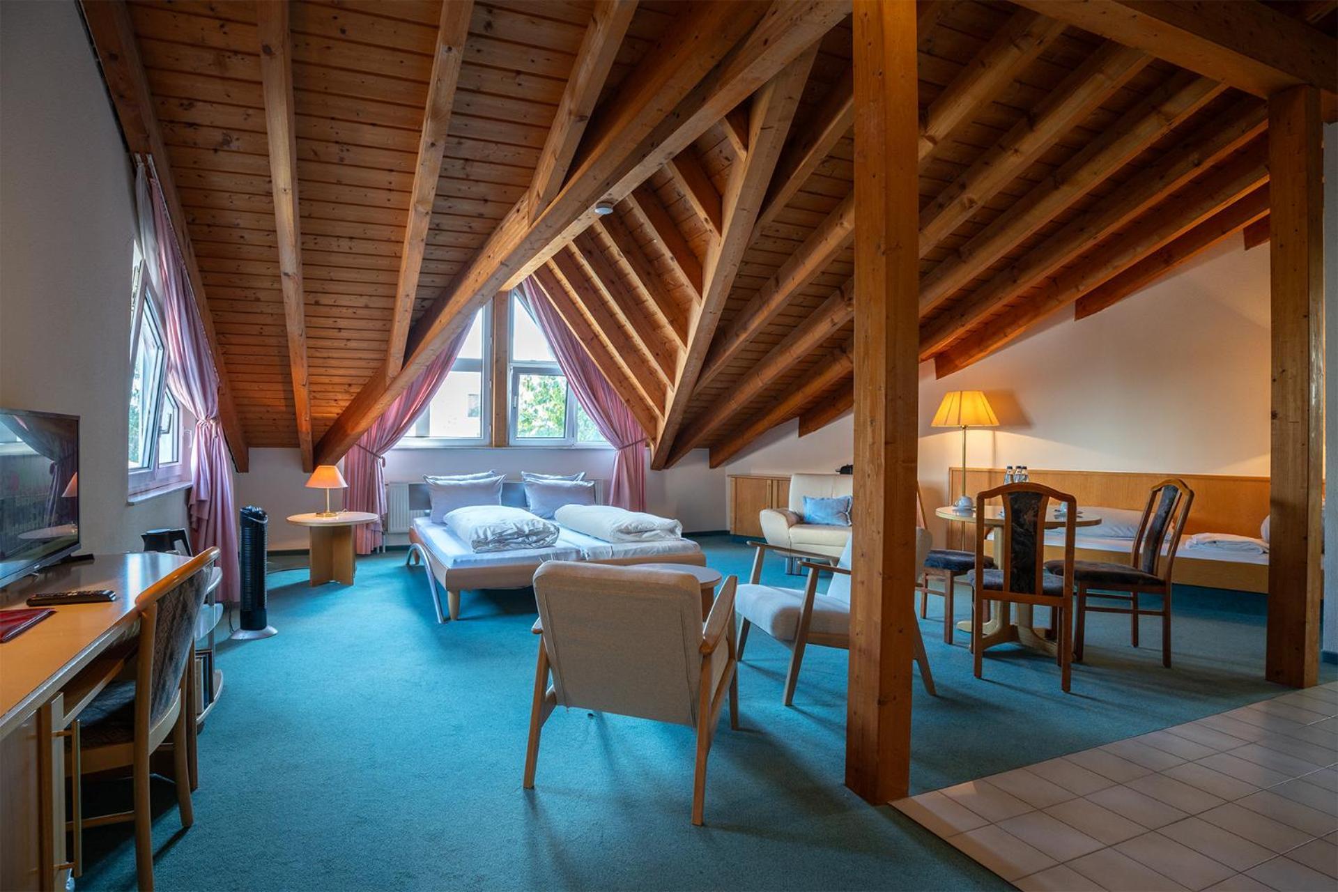 Hotel Sonne Бад-Гомбург-фор-дер-Гее Екстер'єр фото