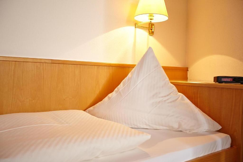Hotel Sonne Бад-Гомбург-фор-дер-Гее Екстер'єр фото