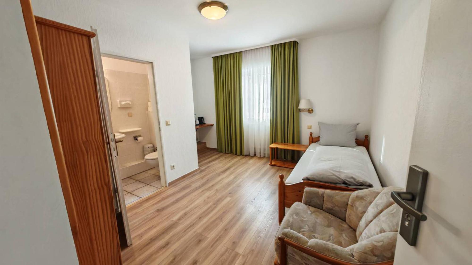 Hotel Sonne Бад-Гомбург-фор-дер-Гее Екстер'єр фото