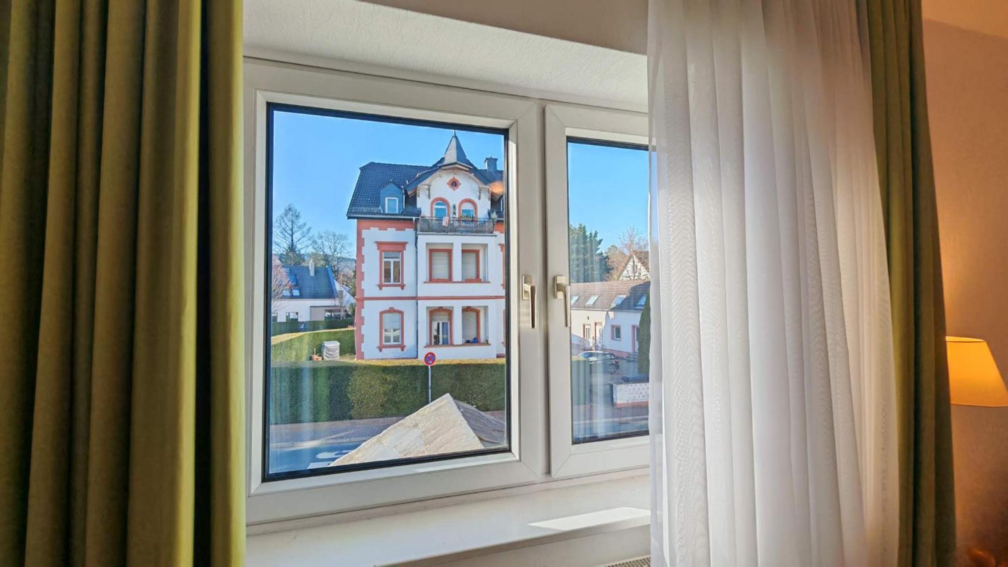 Hotel Sonne Бад-Гомбург-фор-дер-Гее Екстер'єр фото