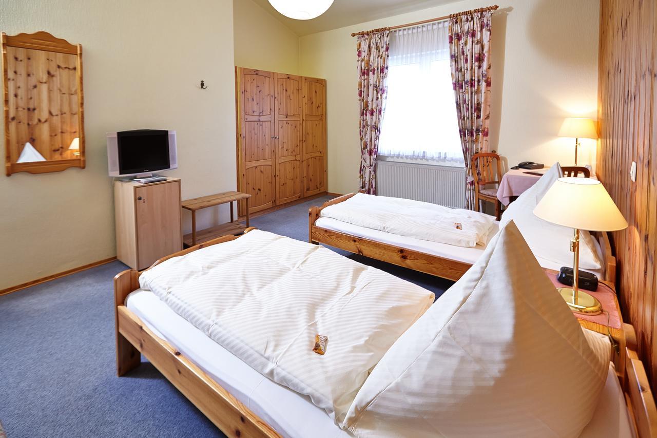 Hotel Sonne Бад-Гомбург-фор-дер-Гее Екстер'єр фото