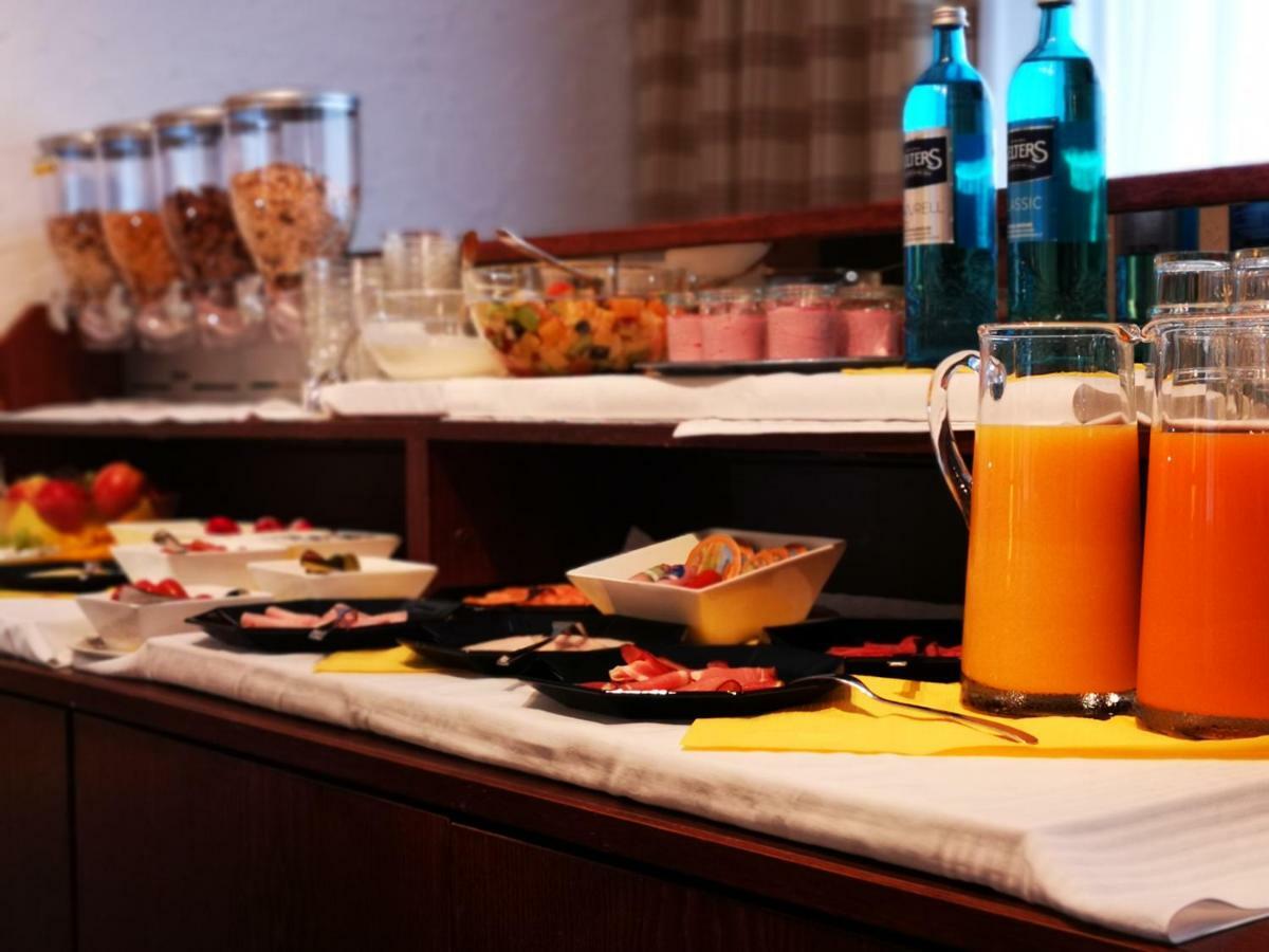 Hotel Sonne Бад-Гомбург-фор-дер-Гее Екстер'єр фото